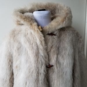 Stunning Vintage Faux Fur coat with Hood!